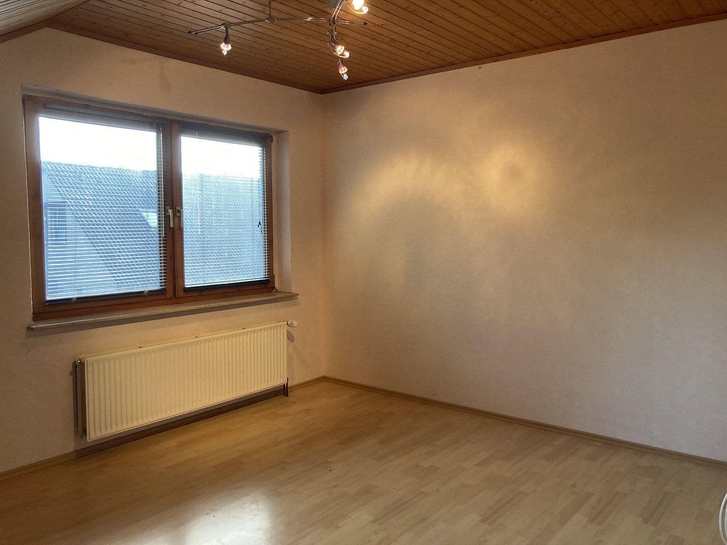 Predaj domu 156 m², pozemok 1.057 m², Lehre, Dolné Sasko Predaj domu 156 m², pozemok 1.057 m², Lehre, Dolné Sasko
