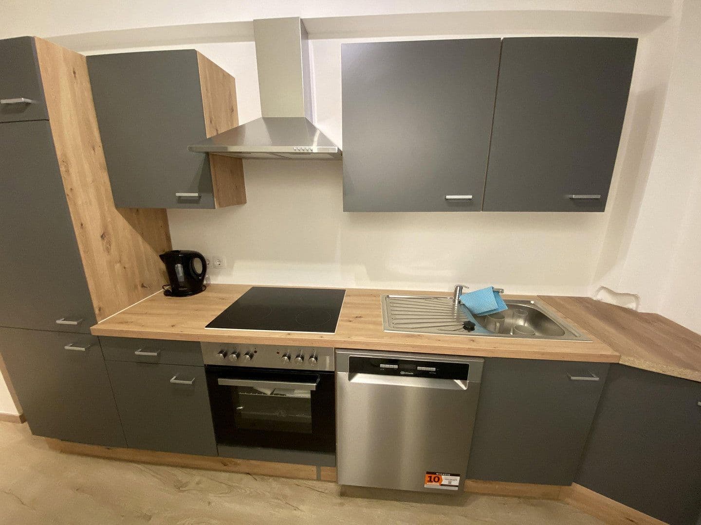 Prenájom bytu 2-izbový 57 m², Senefelderstraße 100, Stuttgart, Bádensko-Wurttembersko Prenájom bytu 2-izbový 57 m², Senefelderstraße 100, Stuttgart, Bádensko-Wurttembersko