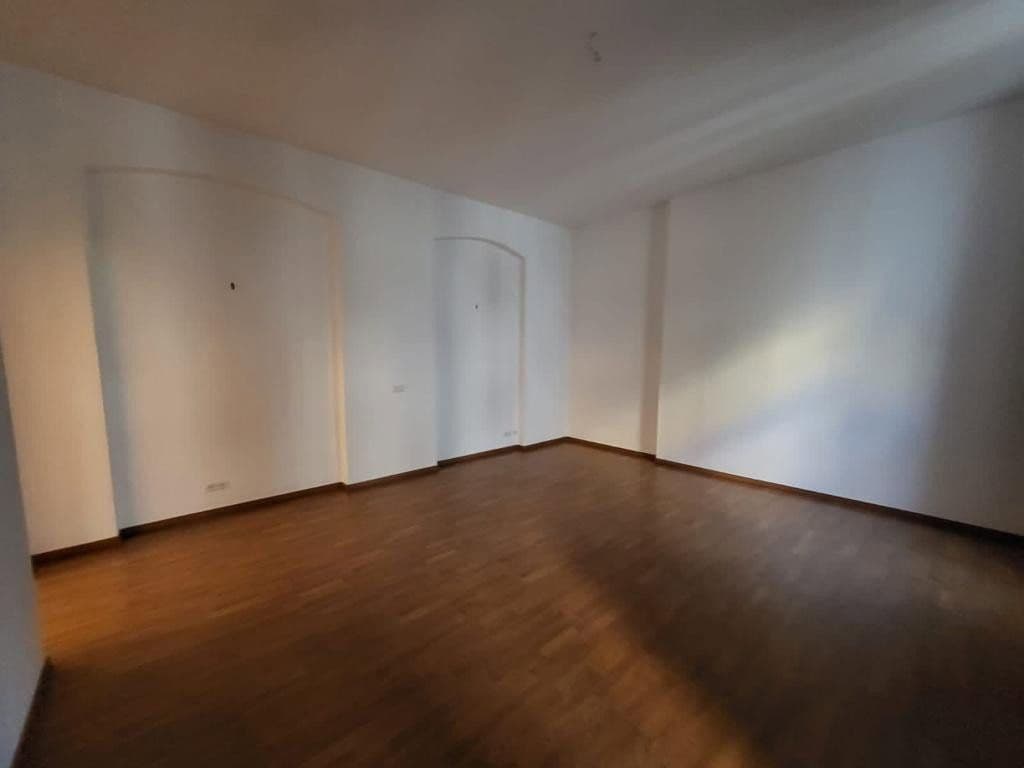 Prenájom bytu 5-izbový 202 m², Dufourstrasse 4, Leipzig, Sasko Prenájom bytu 5-izbový 202 m², Dufourstrasse 4, Leipzig, Sasko
