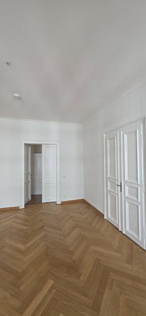 Prenájom bytu 5-izbový 202 m², Dufourstrasse 4, Leipzig, Sasko Prenájom bytu 5-izbový 202 m², Dufourstrasse 4, Leipzig, Sasko