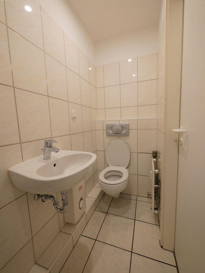 Prenájom bytu 2-izbový 41 m², Limmerstraße 10, Hannover, Dolné Sasko Prenájom bytu 2-izbový 41 m², Limmerstraße 10, Hannover, Dolné Sasko