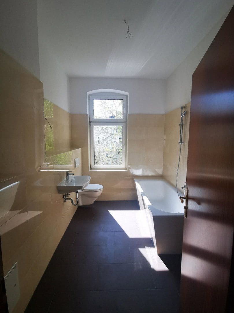 Prenájom bytu 4-izbový 105 m², Lessingstraße 57, Magdeburg, Sasko-Anhaltsko Prenájom bytu 4-izbový 105 m², Lessingstraße 57, Magdeburg, Sasko-Anhaltsko