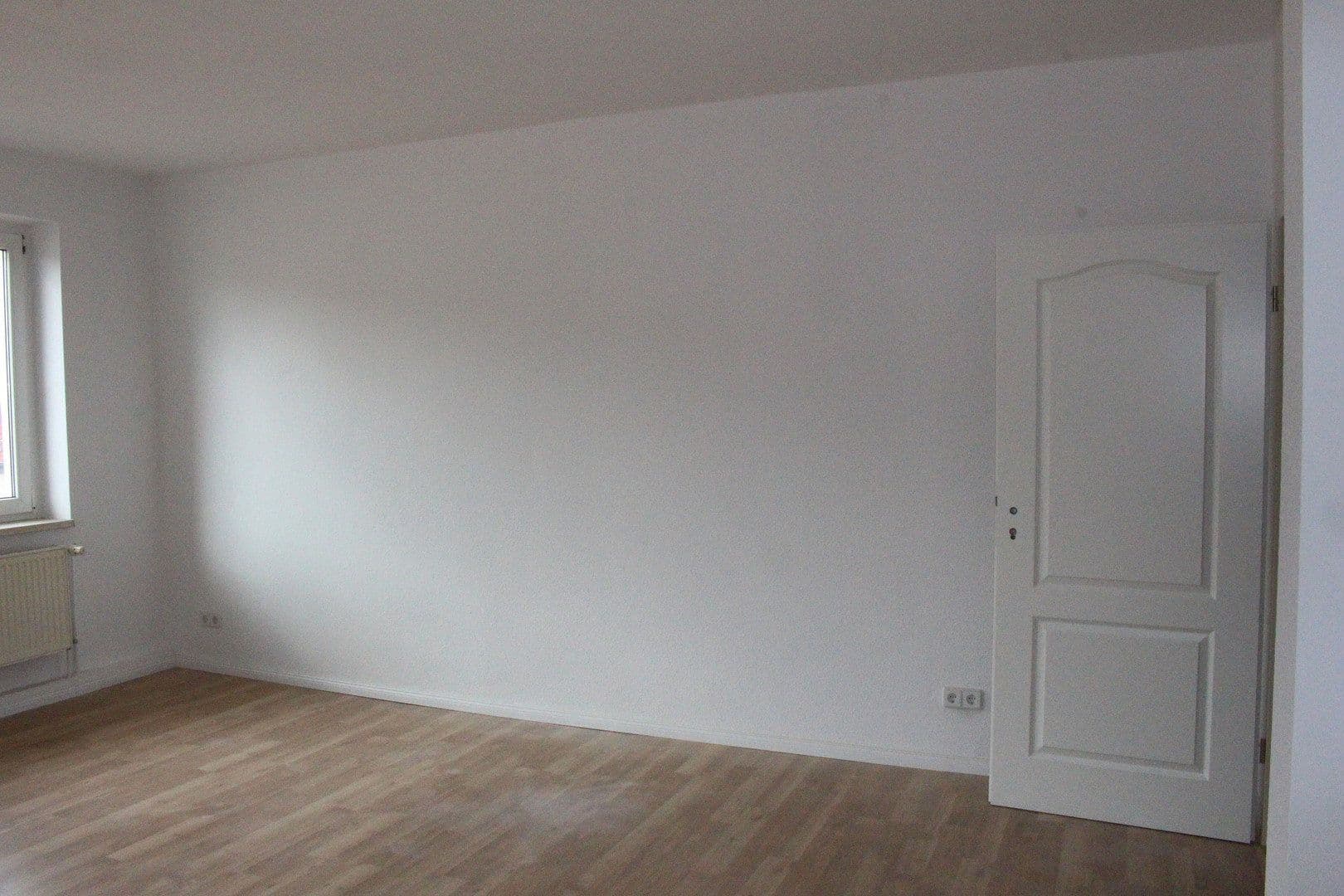 Prenájom bytu 4-izbový 117 m², Lessingstraße 57, Magdeburg, Sasko-Anhaltsko Prenájom bytu 4-izbový 117 m², Lessingstraße 57, Magdeburg, Sasko-Anhaltsko