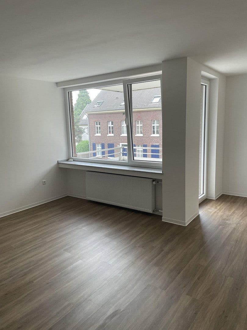 Prenájom bytu 4-izbový 100 m², Wetzelgasse 6, Düsseldorf, Severné Porýnie - Westfálsko Prenájom bytu 4-izbový 100 m², Wetzelgasse 6, Düsseldorf, Severné Porýnie - Westfálsko