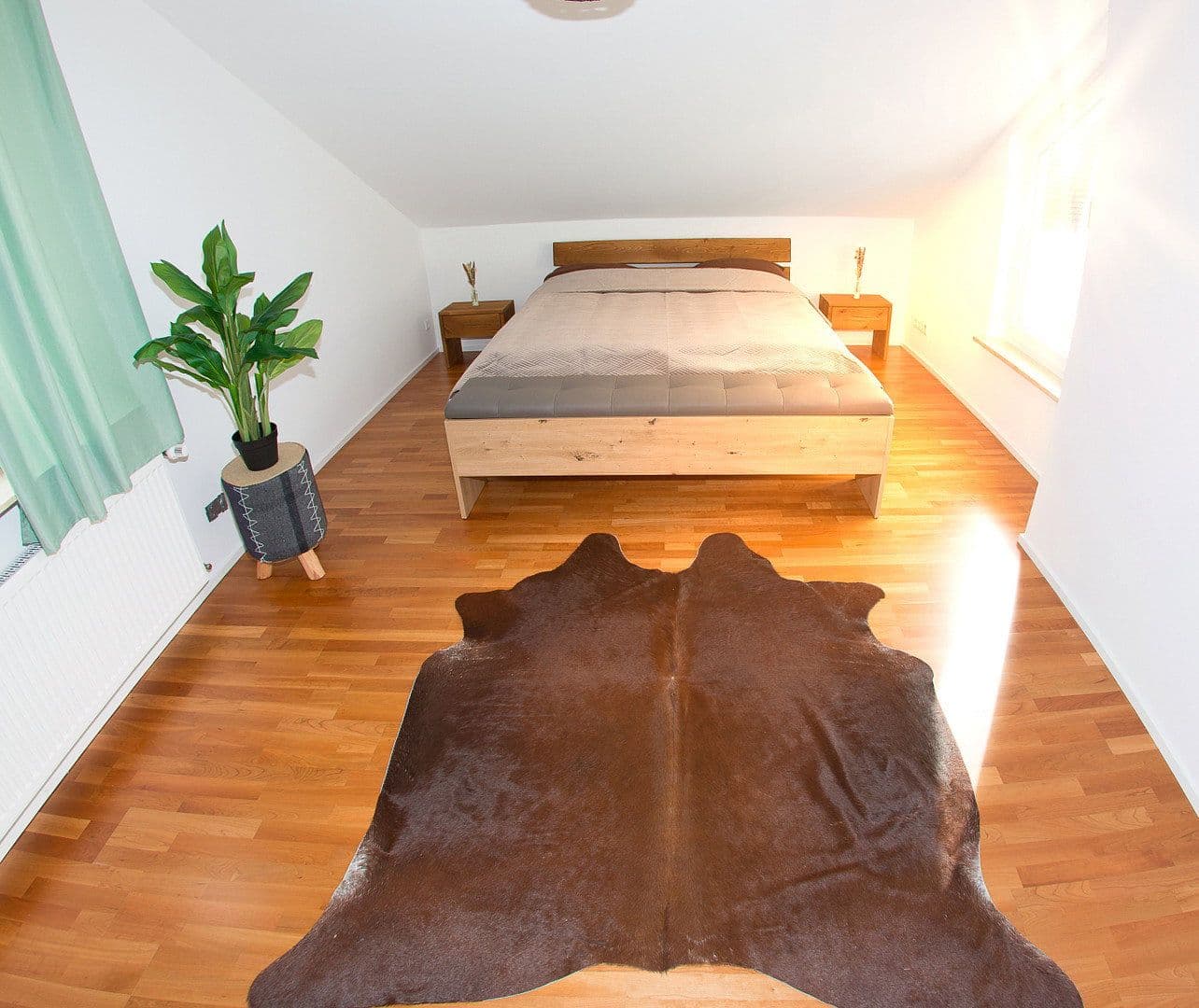 Prenájom bytu 4-izbový 120 m², Am Rosenberg 18, Vallendar, Porýnie-Falcko Prenájom bytu 4-izbový 120 m², Am Rosenberg 18, Vallendar, Porýnie-Falcko