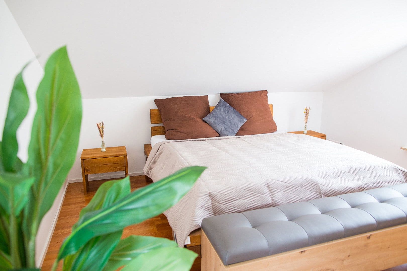 Prenájom bytu 4-izbový 120 m², Am Rosenberg 18, Vallendar, Porýnie-Falcko Prenájom bytu 4-izbový 120 m², Am Rosenberg 18, Vallendar, Porýnie-Falcko