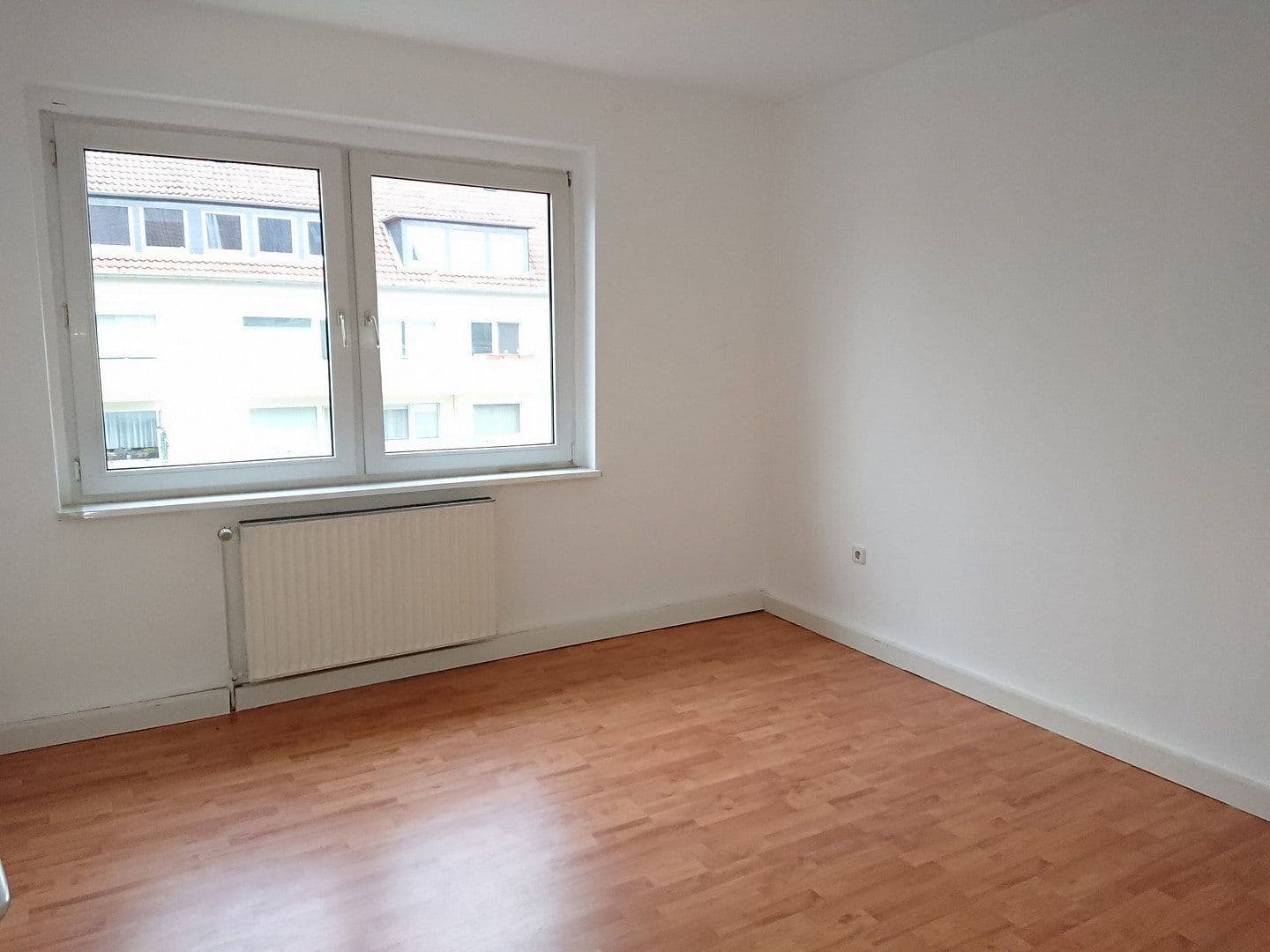Prenájom bytu 2-izbový 53 m², Hauffstraße 2, Burgdorf, Dolné Sasko Prenájom bytu 2-izbový 53 m², Hauffstraße 2, Burgdorf, Dolné Sasko