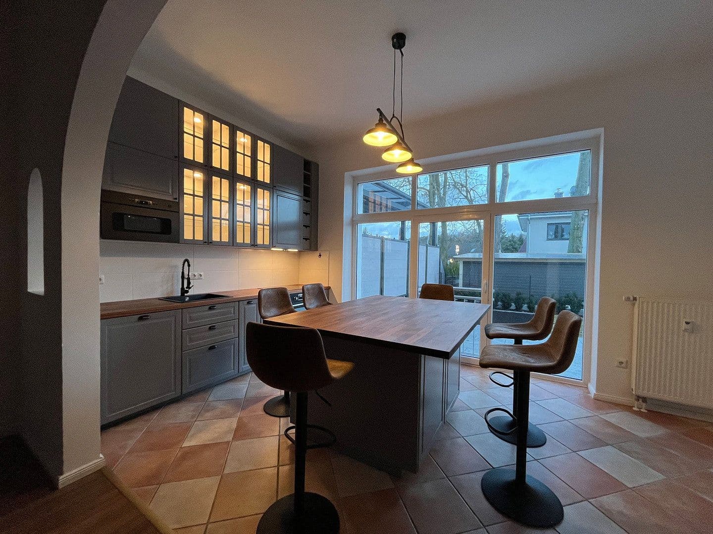 Prenájom bytu 5-izbový 180 m², Landhausstr. 1a, Strausberg, Brandenbursko Prenájom bytu 5-izbový 180 m², Landhausstr. 1a, Strausberg, Brandenbursko
