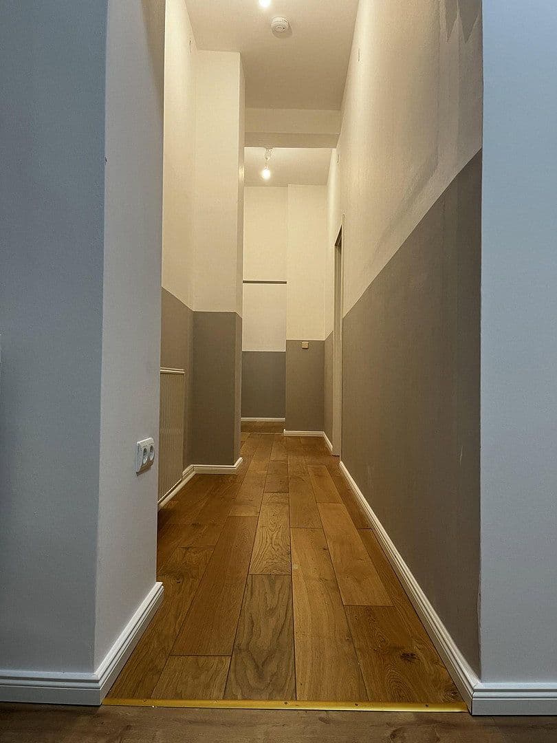 Prenájom bytu 5-izbový 180 m², Landhausstr. 1a, Strausberg, Brandenbursko Prenájom bytu 5-izbový 180 m², Landhausstr. 1a, Strausberg, Brandenbursko
