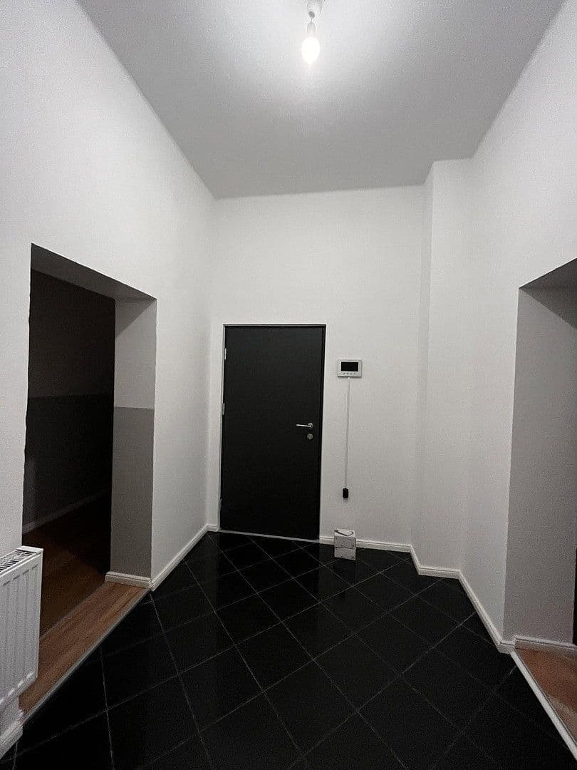 Prenájom bytu 5-izbový 180 m², Landhausstr. 1a, Strausberg, Brandenbursko Prenájom bytu 5-izbový 180 m², Landhausstr. 1a, Strausberg, Brandenbursko