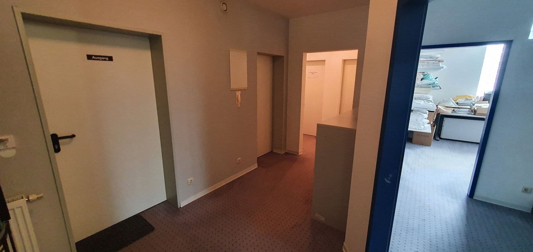 Prenájom kancelárie 92 m², Kreuzgrundweg 3a, Petersberg, Hesensko Prenájom kancelárie 92 m², Kreuzgrundweg 3a, Petersberg, Hesensko