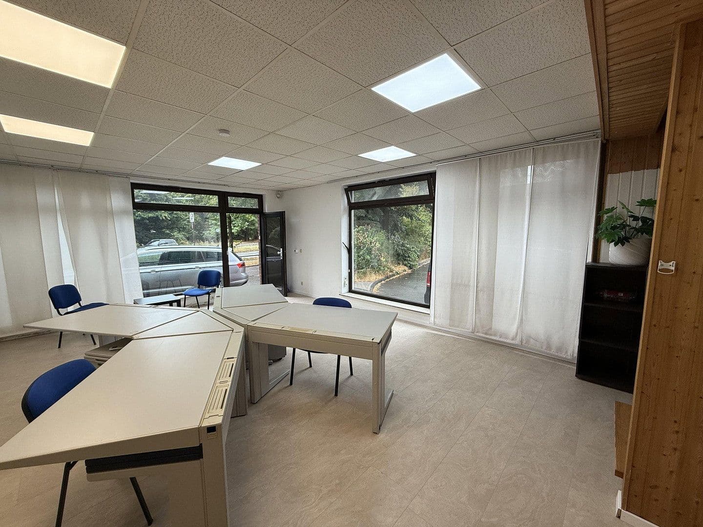 Prenájom kancelárie 90 m², Duisburg, Severné Porýnie - Westfálsko Prenájom kancelárie 90 m², Duisburg, Severné Porýnie - Westfálsko