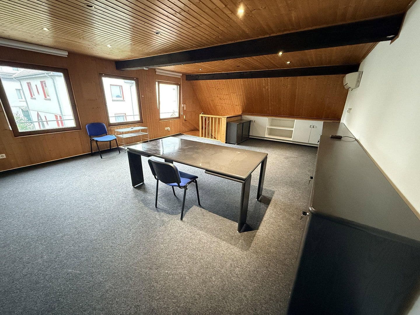 Prenájom kancelárie 90 m², Duisburg, Severné Porýnie - Westfálsko Prenájom kancelárie 90 m², Duisburg, Severné Porýnie - Westfálsko