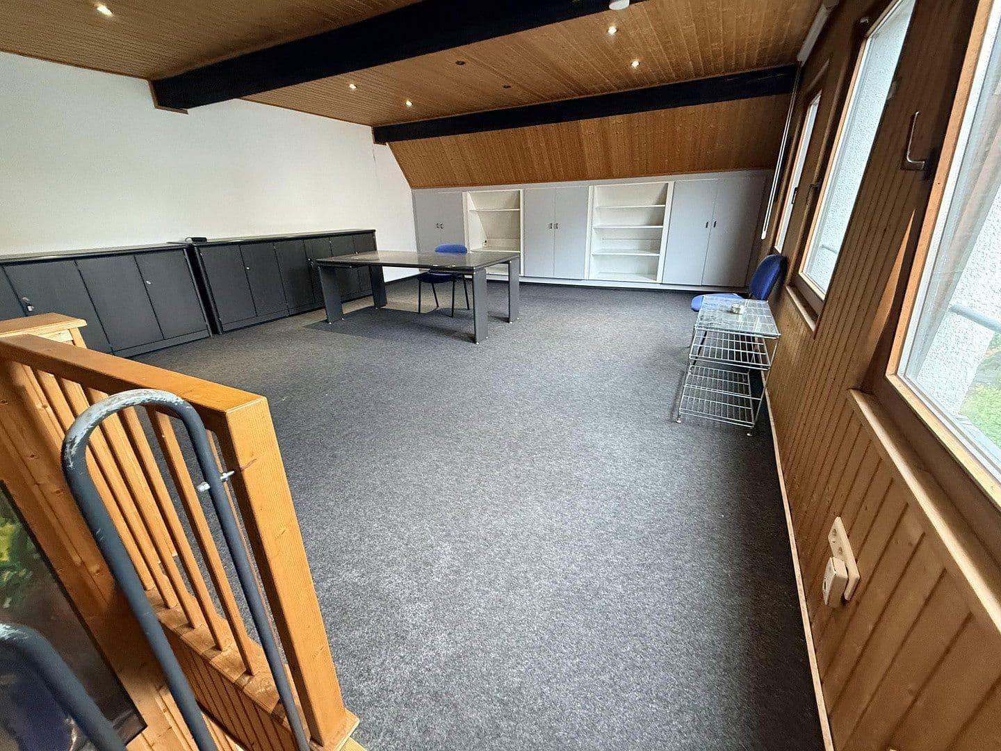 Prenájom kancelárie 90 m², Duisburg, Severné Porýnie - Westfálsko Prenájom kancelárie 90 m², Duisburg, Severné Porýnie - Westfálsko