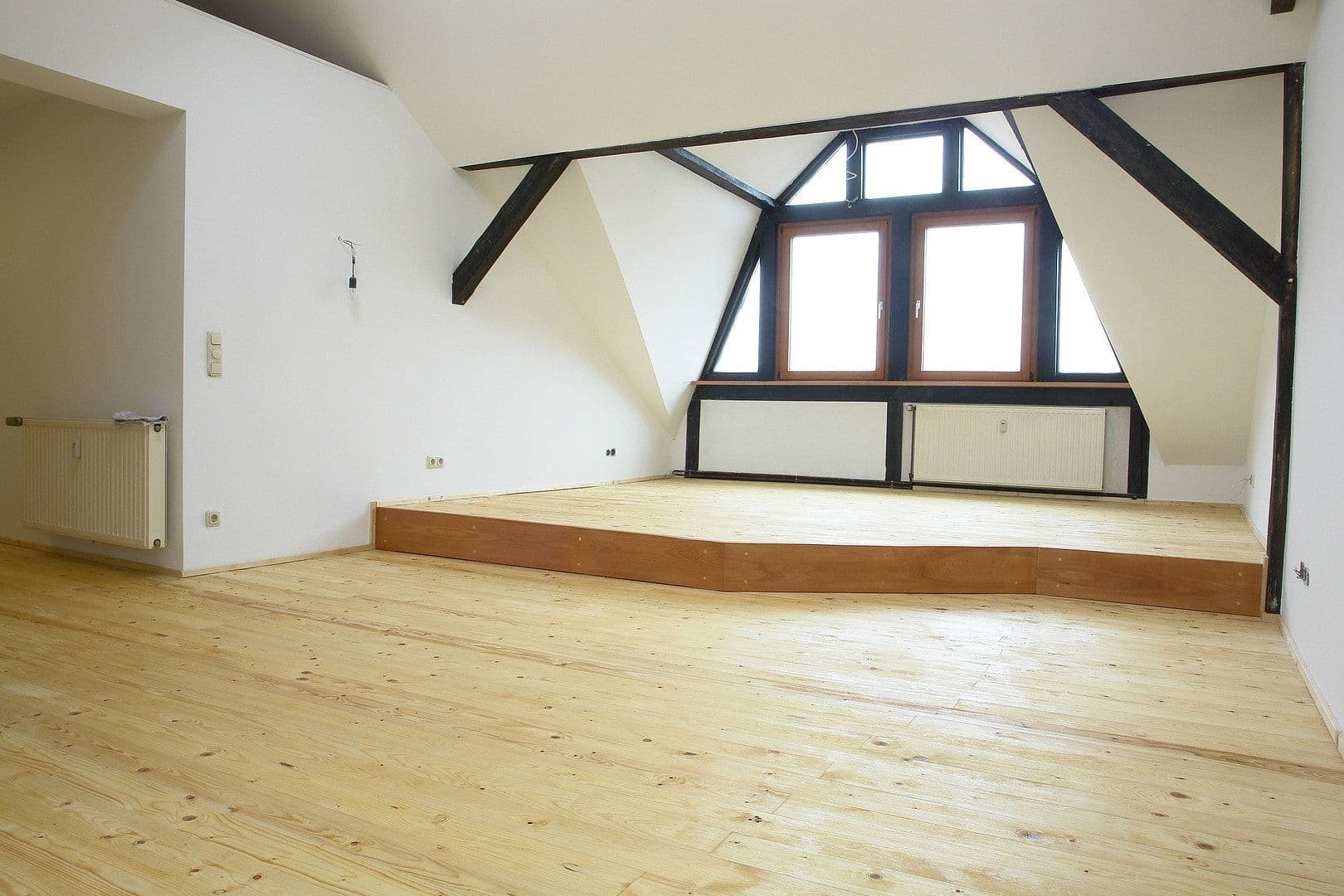 Prenájom bytu 2-izbový 66 m², Dessau, Sasko-Anhaltsko Prenájom bytu 2-izbový 66 m², Dessau, Sasko-Anhaltsko