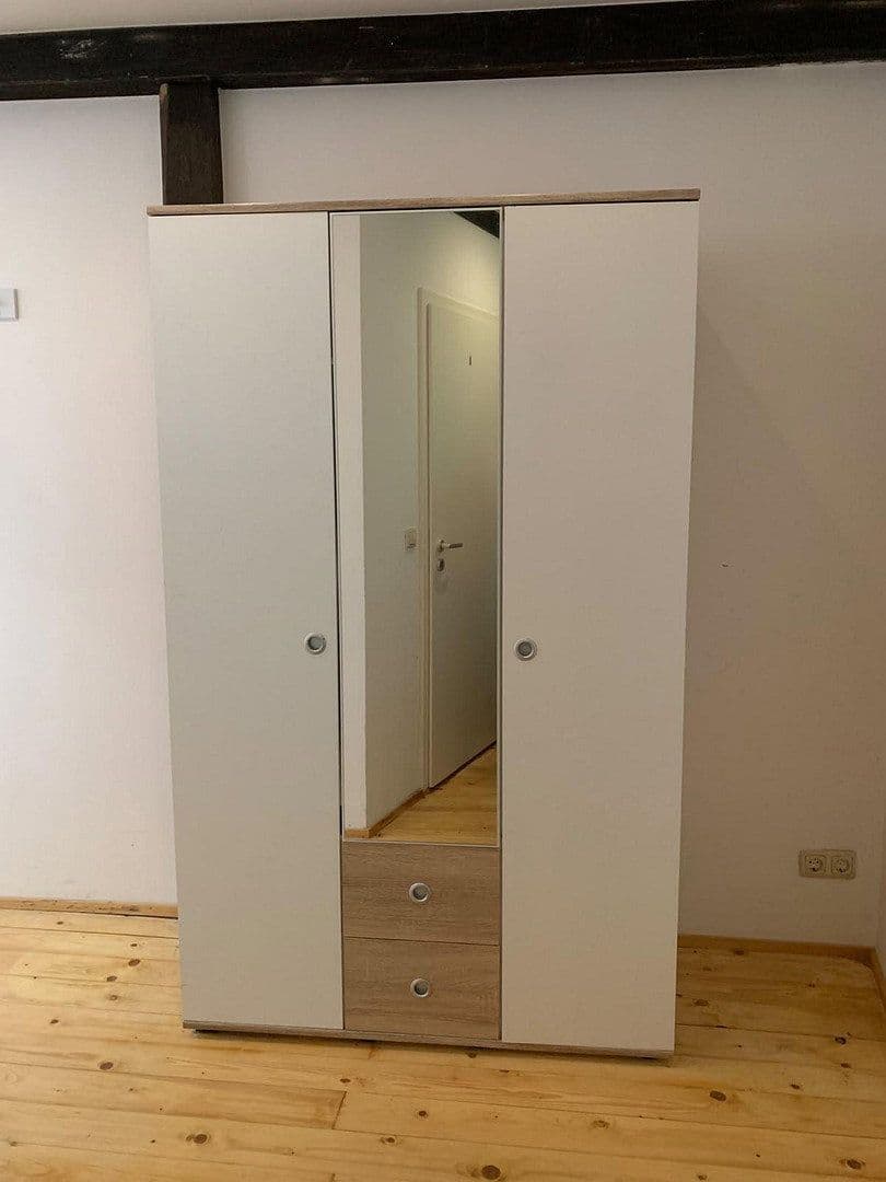 Prenájom bytu 2-izbový 66 m², Dessau, Sasko-Anhaltsko Prenájom bytu 2-izbový 66 m², Dessau, Sasko-Anhaltsko