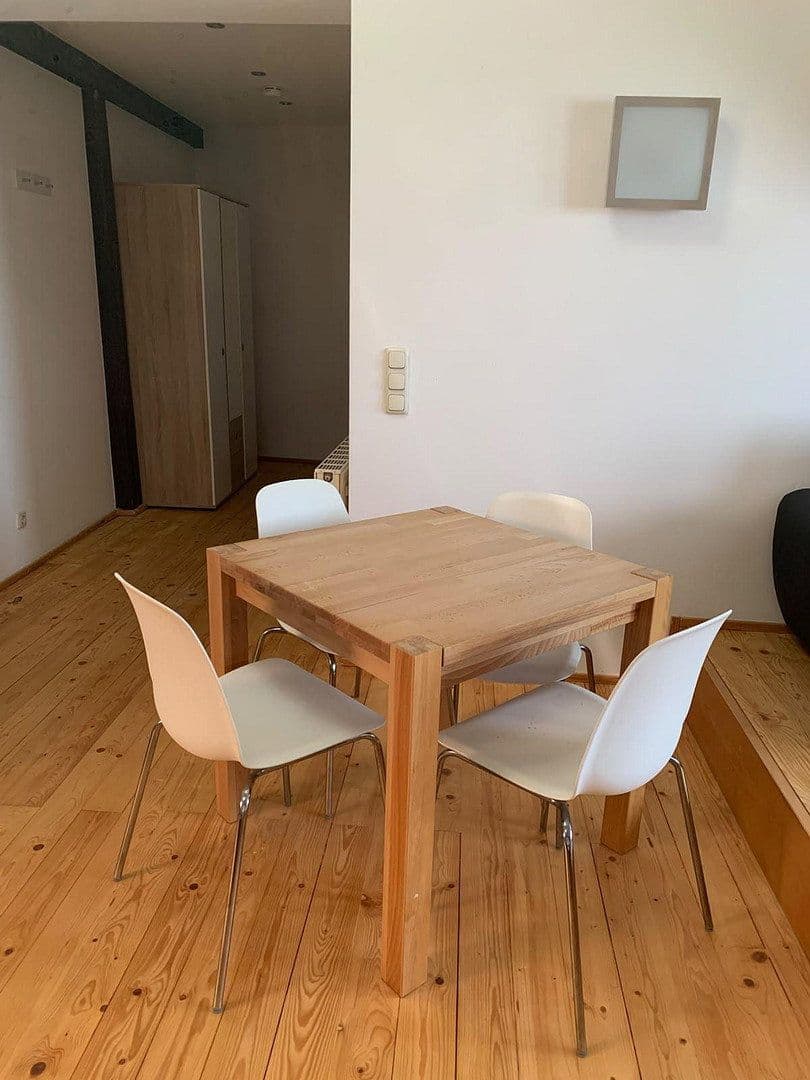 Prenájom bytu 2-izbový 66 m², Dessau, Sasko-Anhaltsko Prenájom bytu 2-izbový 66 m², Dessau, Sasko-Anhaltsko