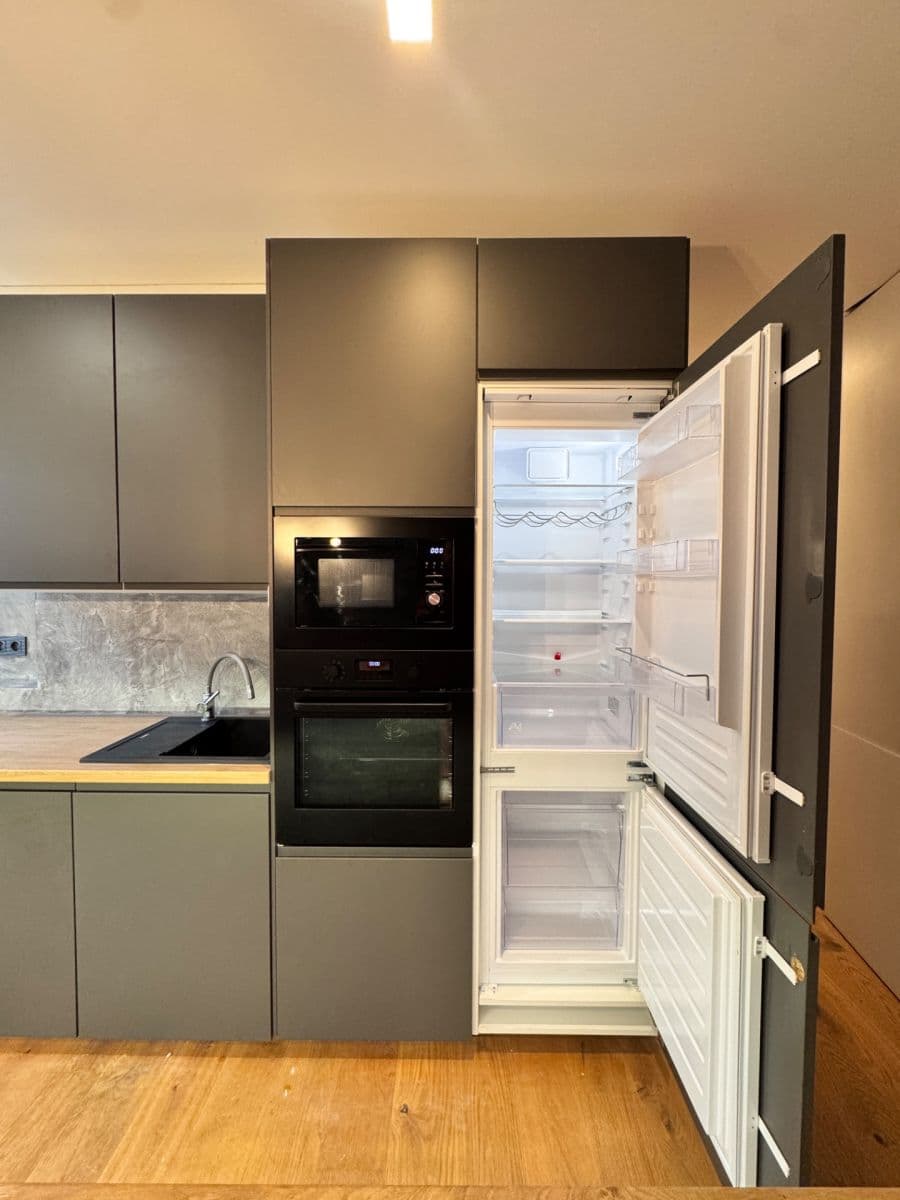 Prenájom bytu 2-izbový 56 m², Bezručova, Jihlava, Kraj Vysočina Prenájom bytu 2-izbový 56 m², Bezručova, Jihlava, Kraj Vysočina