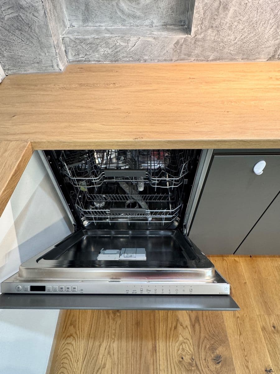 Prenájom bytu 2-izbový 56 m², Bezručova, Jihlava, Kraj Vysočina Prenájom bytu 2-izbový 56 m², Bezručova, Jihlava, Kraj Vysočina