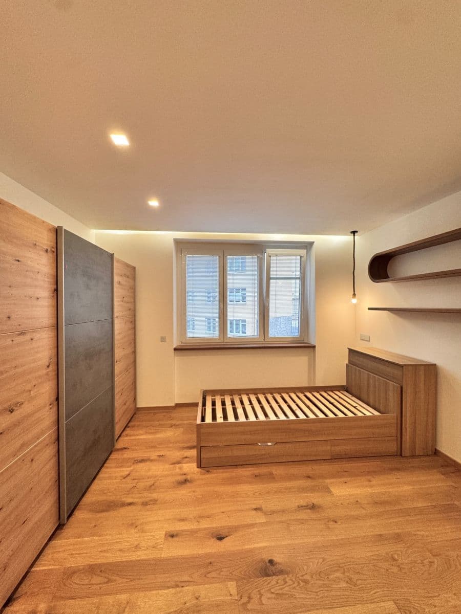 Prenájom bytu 2-izbový 56 m², Bezručova, Jihlava, Kraj Vysočina Prenájom bytu 2-izbový 56 m², Bezručova, Jihlava, Kraj Vysočina