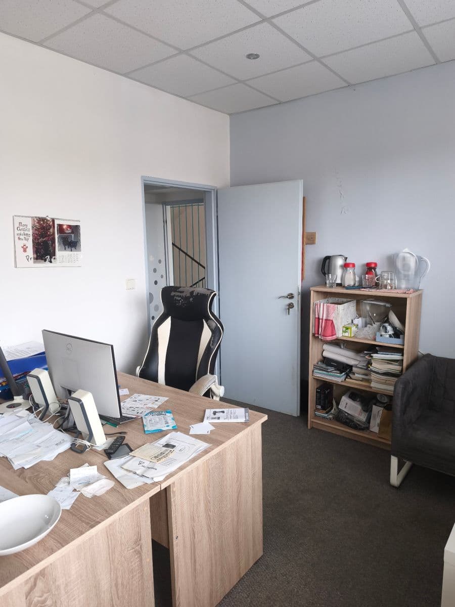 Prenájom kancelárie 22 m², U Školy, Nové Strašecí, Středočeský kraj Prenájom kancelárie 22 m², U Školy, Nové Strašecí, Středočeský kraj