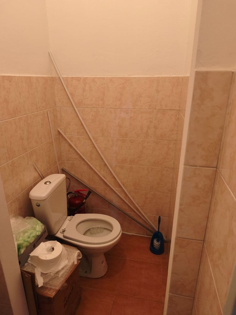 Prenájom kancelárie 22 m², U Školy, Nové Strašecí, Středočeský kraj Prenájom kancelárie 22 m², U Školy, Nové Strašecí, Středočeský kraj