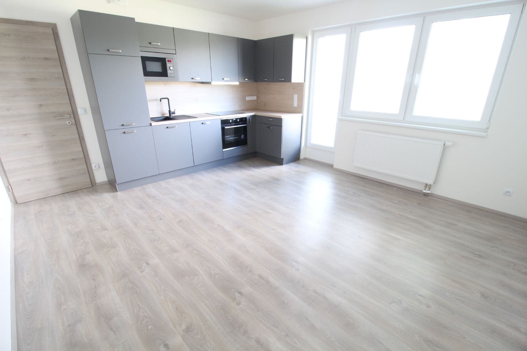 Prenájom bytu 2-izbový 50 m², Hornoměcholupská, Praha, Praha Prenájom bytu 2-izbový 50 m², Hornoměcholupská, Praha, Praha