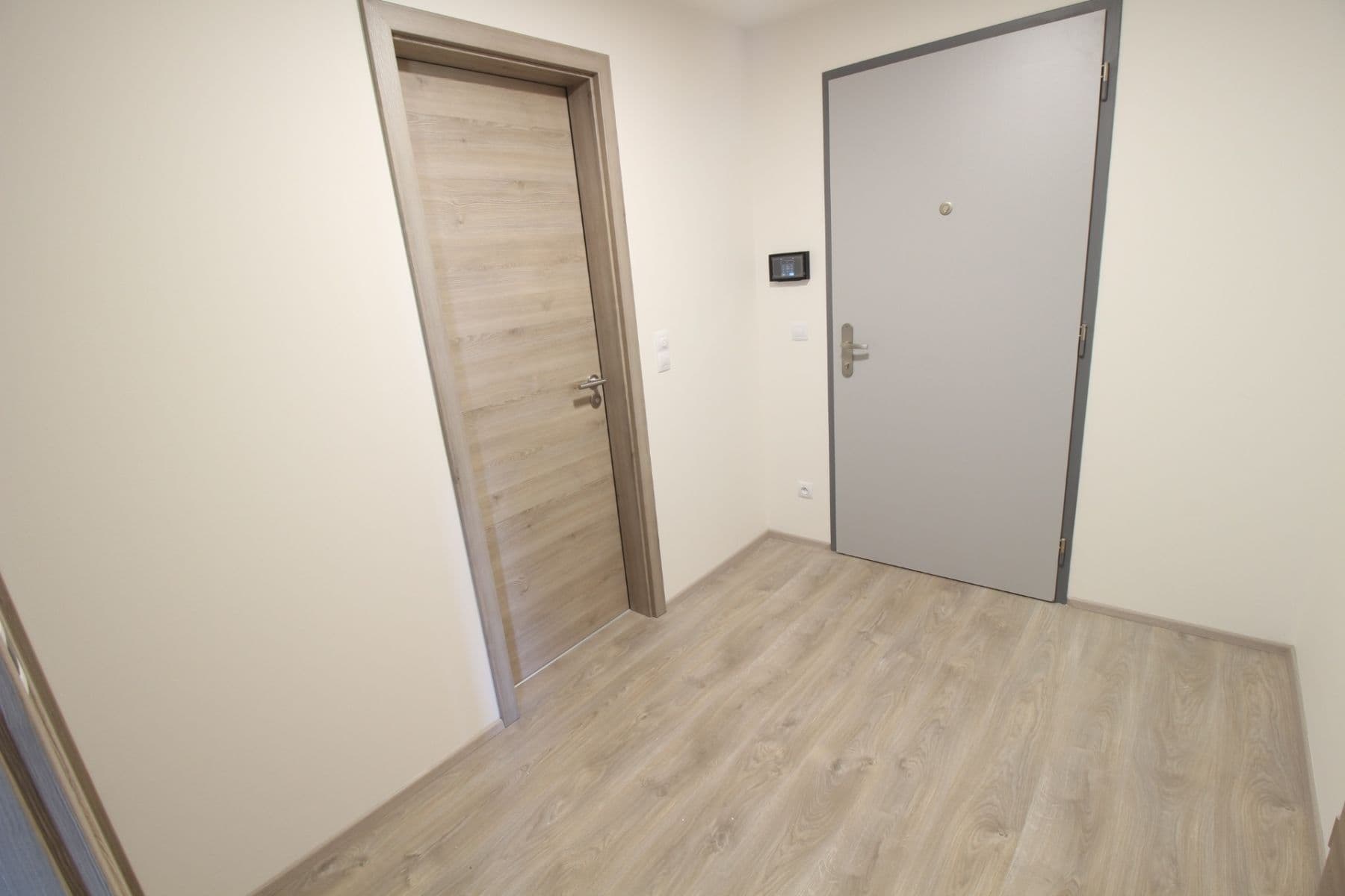 Prenájom bytu 2-izbový 50 m², Hornoměcholupská, Praha, Praha Prenájom bytu 2-izbový 50 m², Hornoměcholupská, Praha, Praha