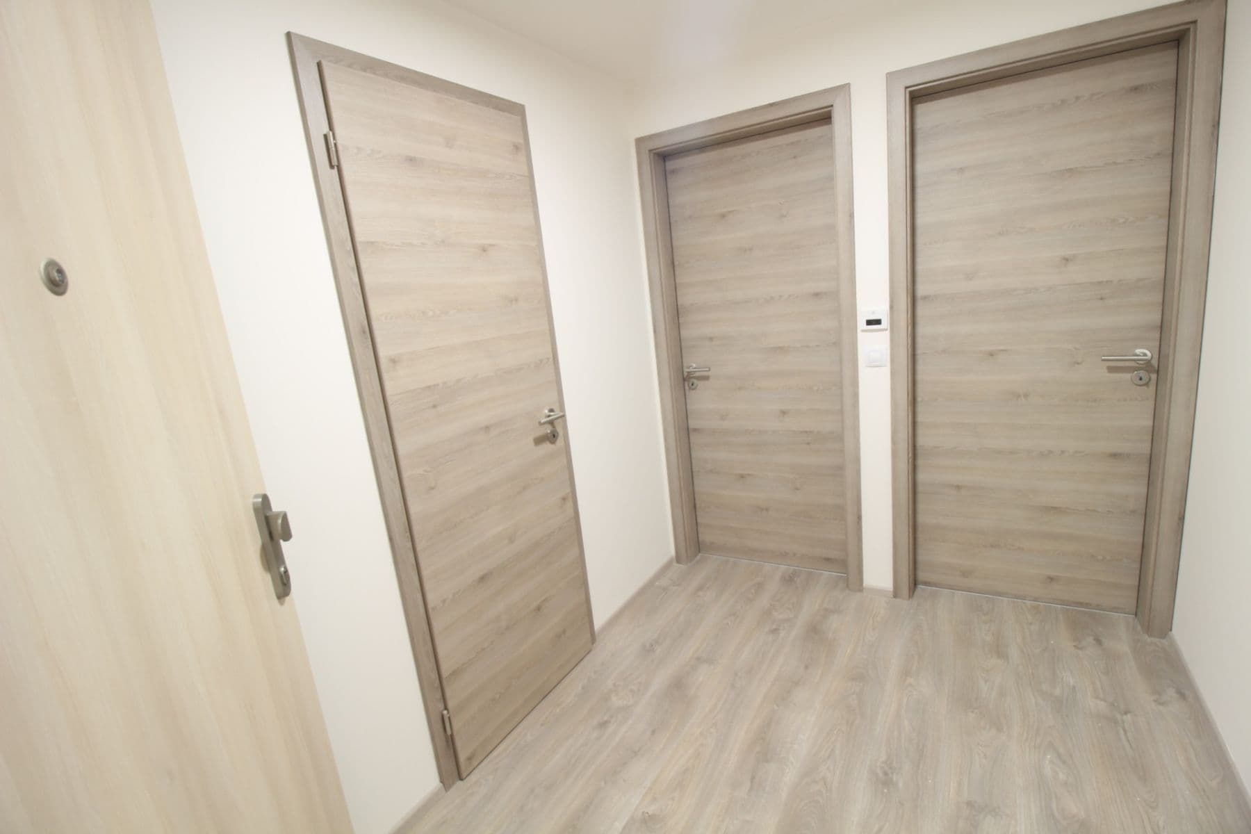 Prenájom bytu 2-izbový 50 m², Hornoměcholupská, Praha, Praha Prenájom bytu 2-izbový 50 m², Hornoměcholupská, Praha, Praha