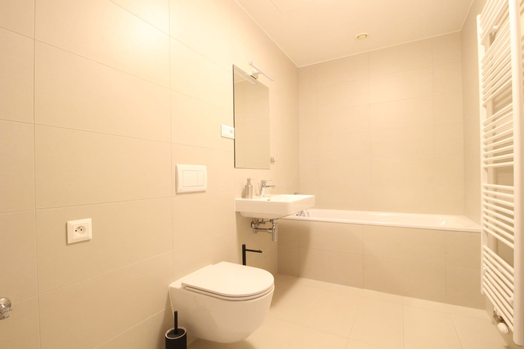Prenájom bytu 1-izbový 40 m², Pechmanových, Praha, Praha Prenájom bytu 1-izbový 40 m², Pechmanových, Praha, Praha