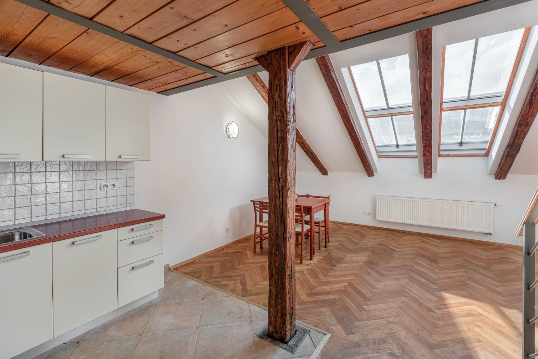Predaj bytu 2-izbový 62 m², Plzeňská, Praha, Praha Predaj bytu 2-izbový 62 m², Plzeňská, Praha, Praha
