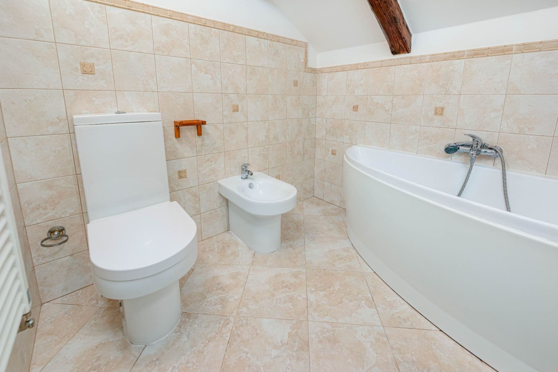 Predaj bytu 2-izbový 62 m², Plzeňská, Praha, Praha Predaj bytu 2-izbový 62 m², Plzeňská, Praha, Praha