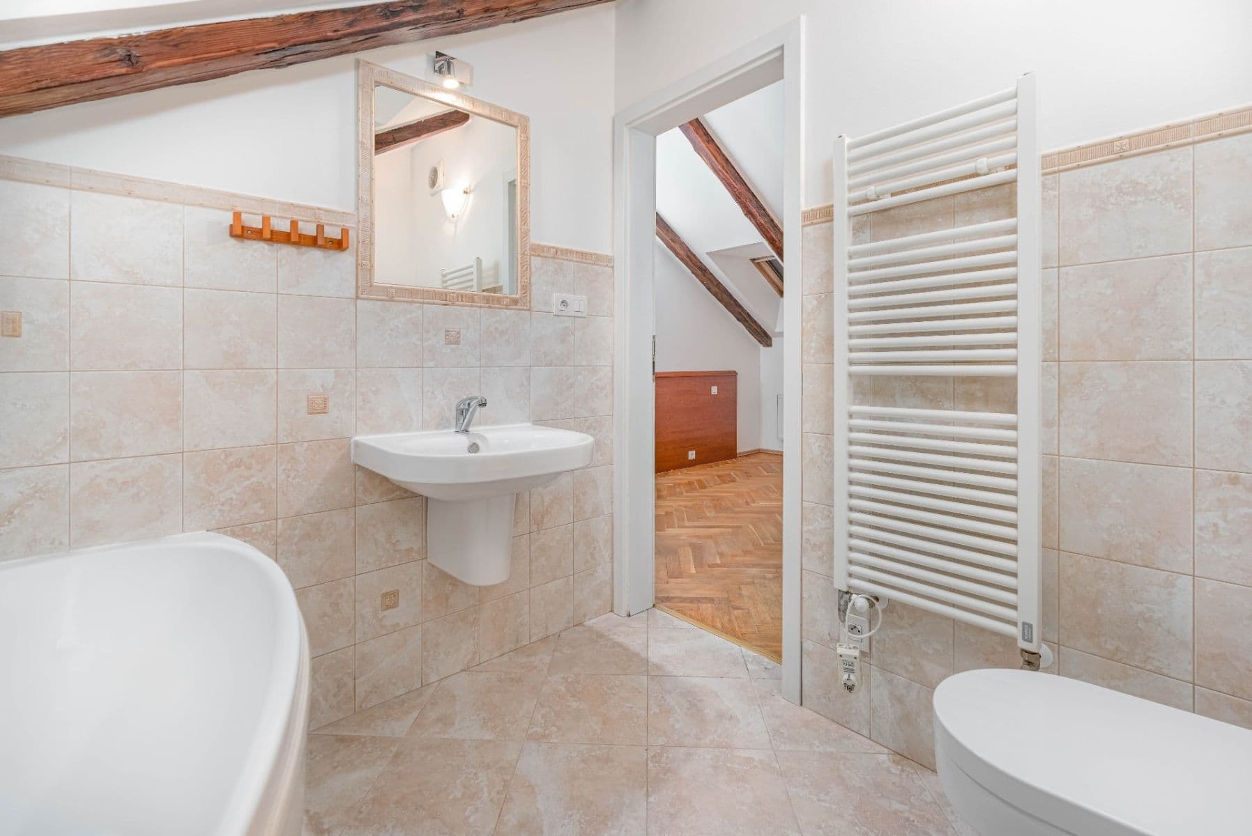 Predaj bytu 2-izbový 62 m², Plzeňská, Praha, Praha Predaj bytu 2-izbový 62 m², Plzeňská, Praha, Praha