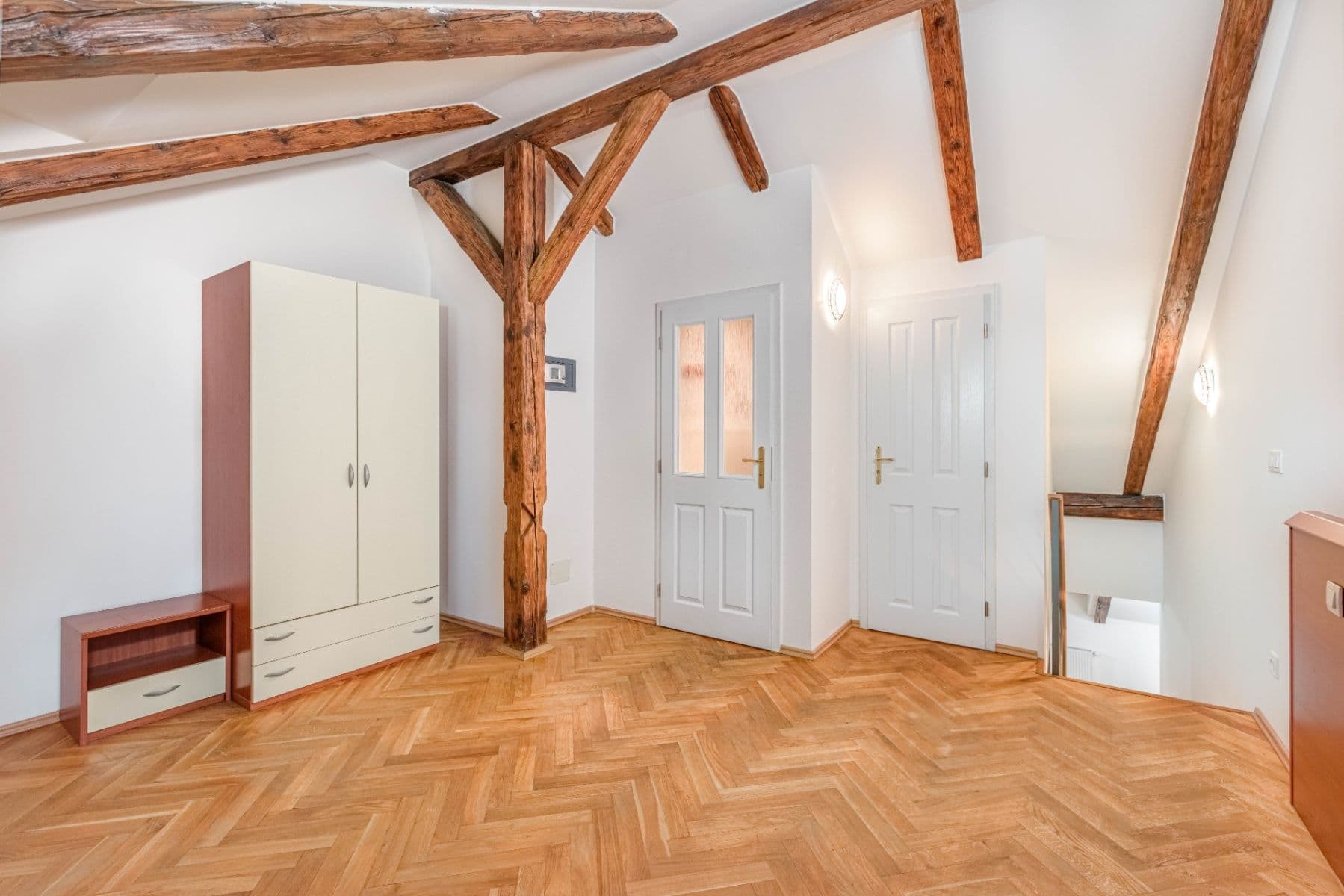 Predaj bytu 2-izbový 62 m², Plzeňská, Praha, Praha Predaj bytu 2-izbový 62 m², Plzeňská, Praha, Praha