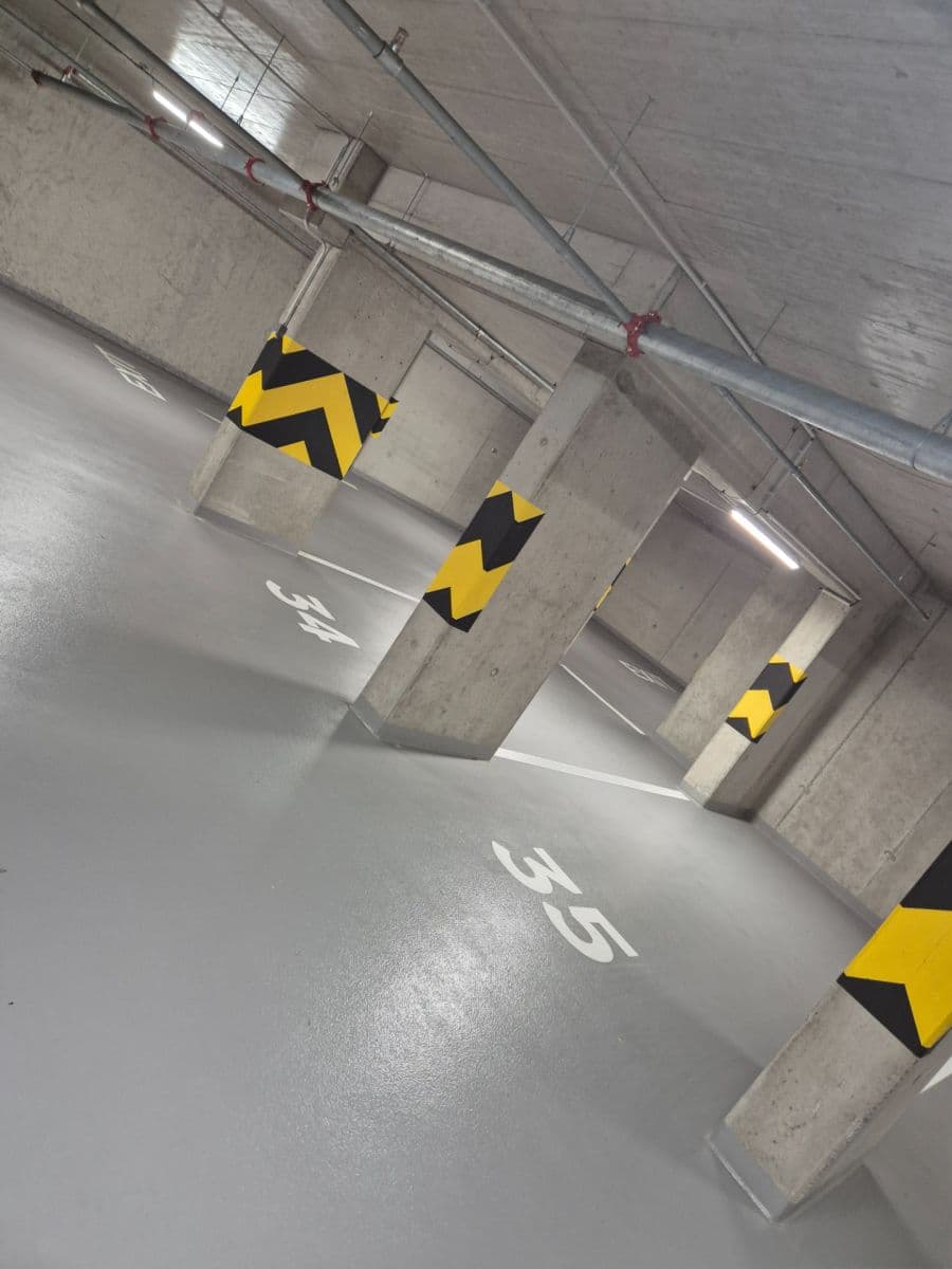 Prenájom garáže 15 m², Křižíkova, Praha, Praha Prenájom garáže 15 m², Křižíkova, Praha, Praha