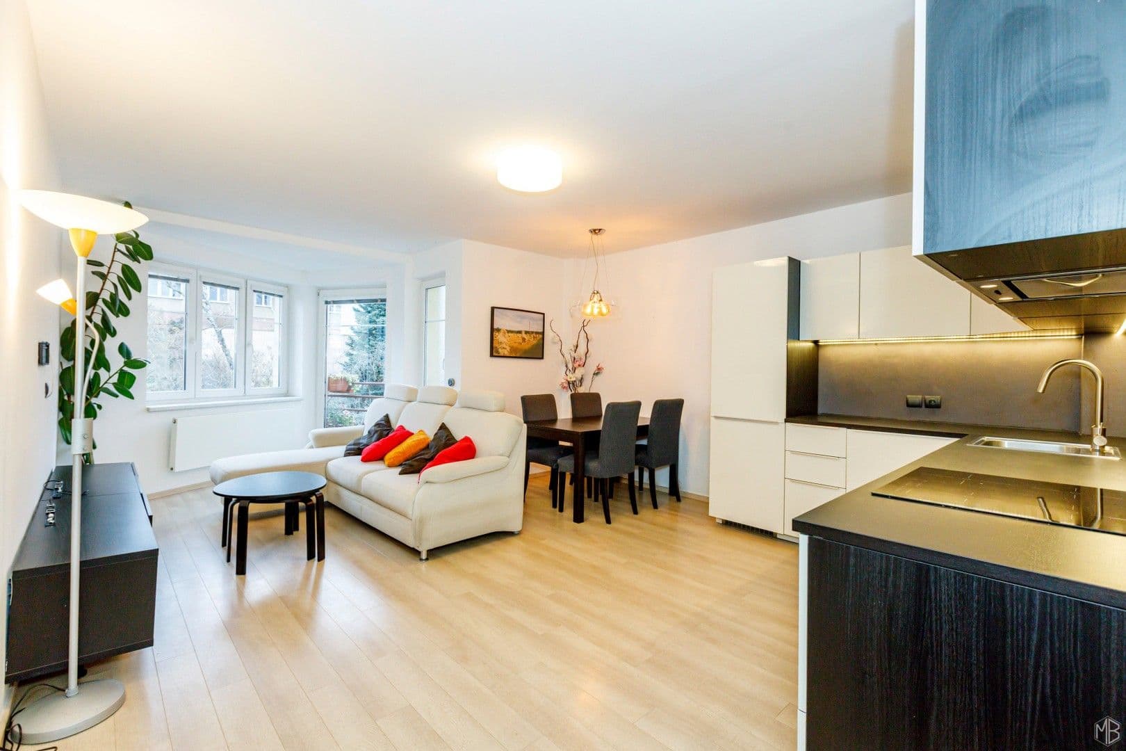 Prenájom bytu 2-izbový 57 m², Sinkulova, Praha, Praha Prenájom bytu 2-izbový 57 m², Sinkulova, Praha, Praha