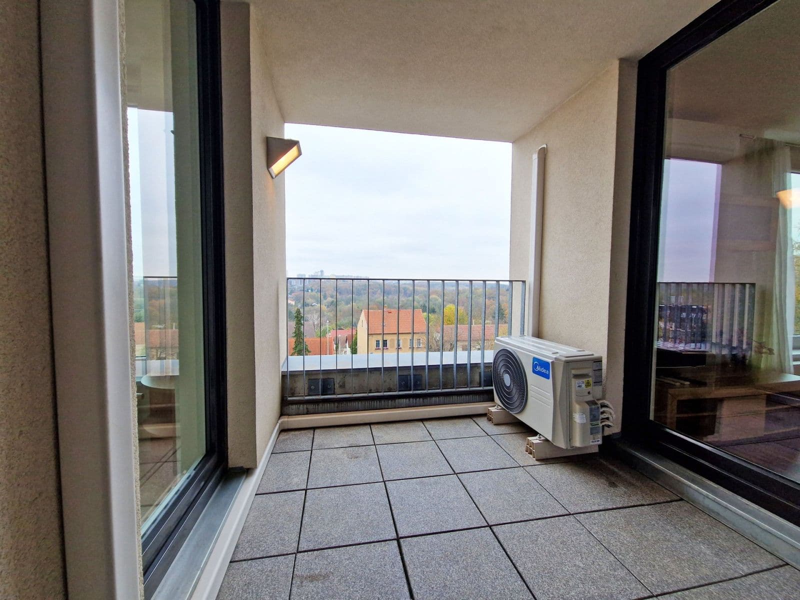 Prenájom bytu 2-izbový 68 m², Edisonova, Praha, Praha Prenájom bytu 2-izbový 68 m², Edisonova, Praha, Praha