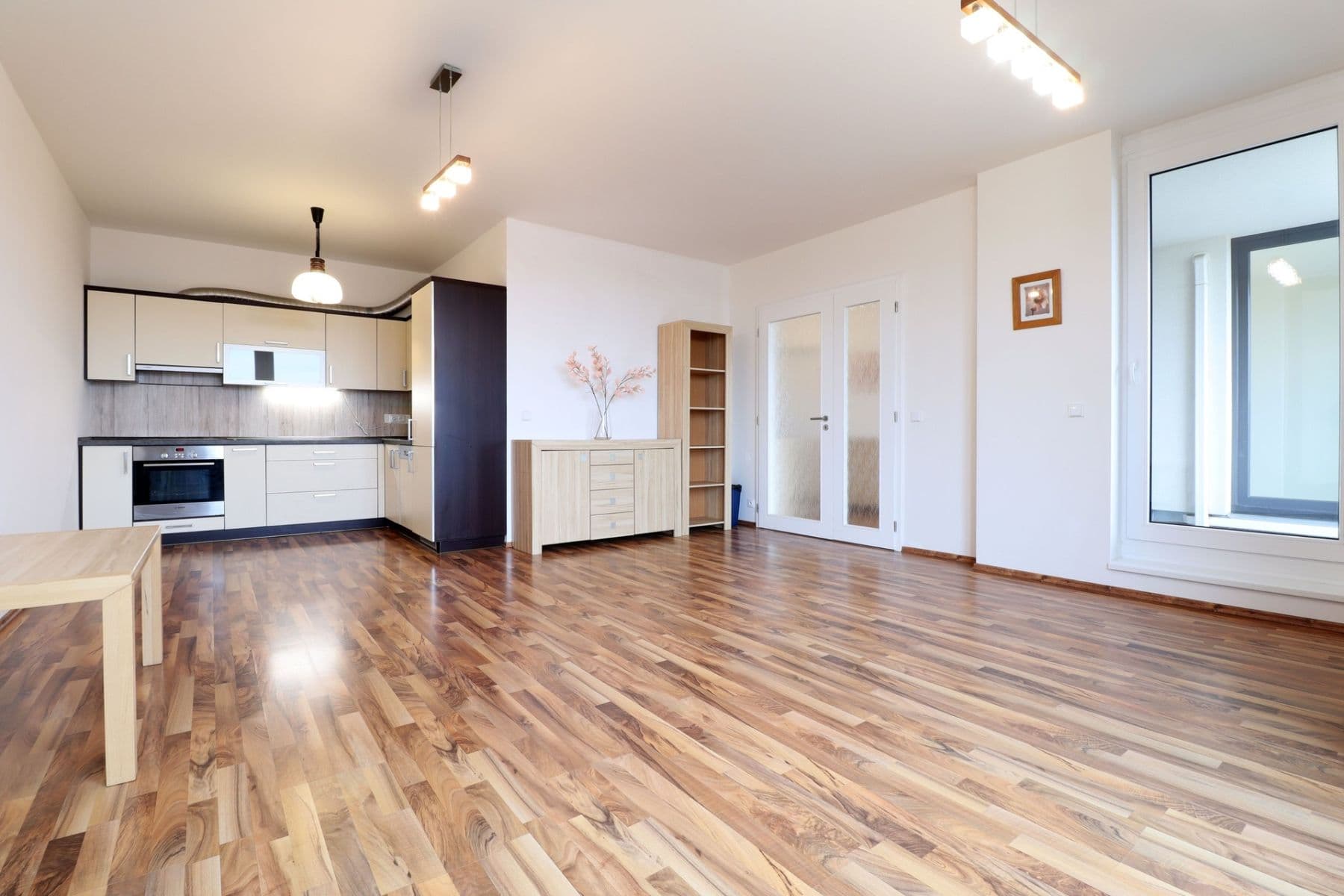 Prenájom bytu 2-izbový 68 m², Edisonova, Praha, Praha Prenájom bytu 2-izbový 68 m², Edisonova, Praha, Praha