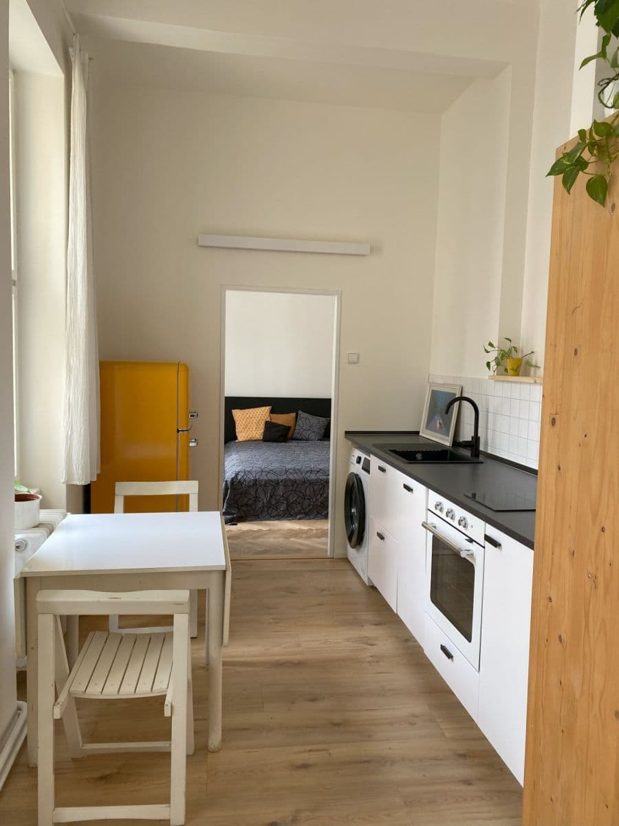 Prenájom bytu 2-izbový 39 m², Jugoslávských partyzánů, Praha, Praha Prenájom bytu 2-izbový 39 m², Jugoslávských partyzánů, Praha, Praha