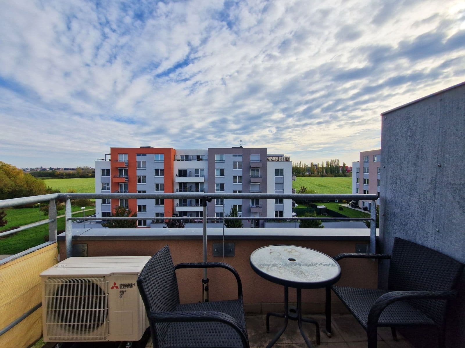 Prenájom bytu 1-izbový 35 m², Hlučkova, Praha, Praha Prenájom bytu 1-izbový 35 m², Hlučkova, Praha, Praha