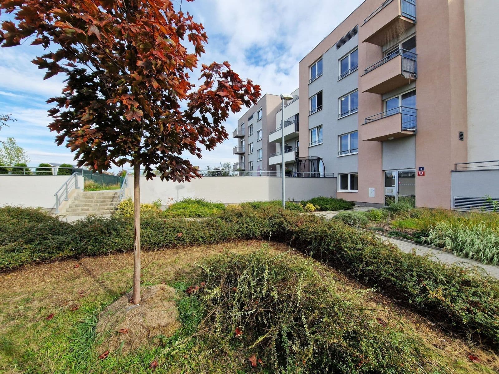 Prenájom bytu 1-izbový 35 m², Hlučkova, Praha, Praha Prenájom bytu 1-izbový 35 m², Hlučkova, Praha, Praha