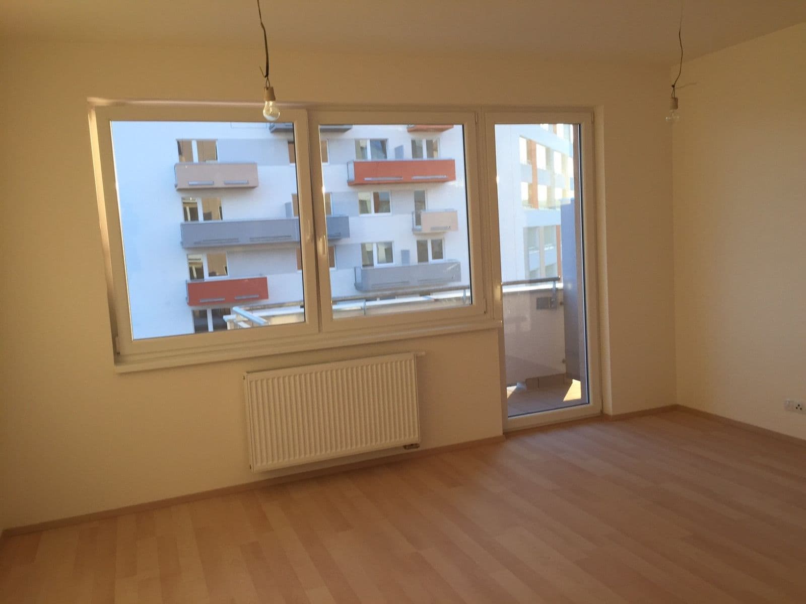 Prenájom bytu 1-izbový 35 m², Modenská, Praha, Praha Prenájom bytu 1-izbový 35 m², Modenská, Praha, Praha