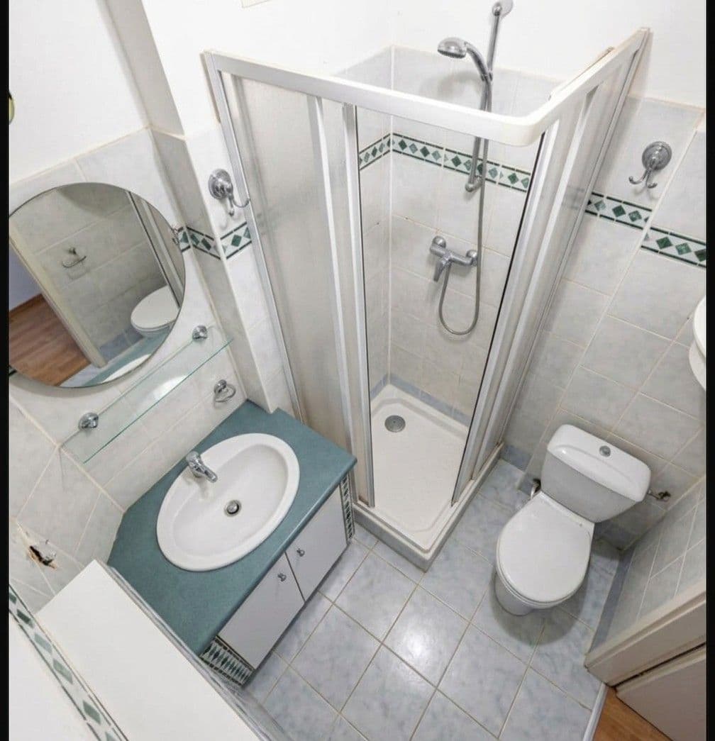 Prenájom bytu 1-izbový 27 m², Nádražní, Jindřichův Hradec, Jihočeský kraj Prenájom bytu 1-izbový 27 m², Nádražní, Jindřichův Hradec, Jihočeský kraj