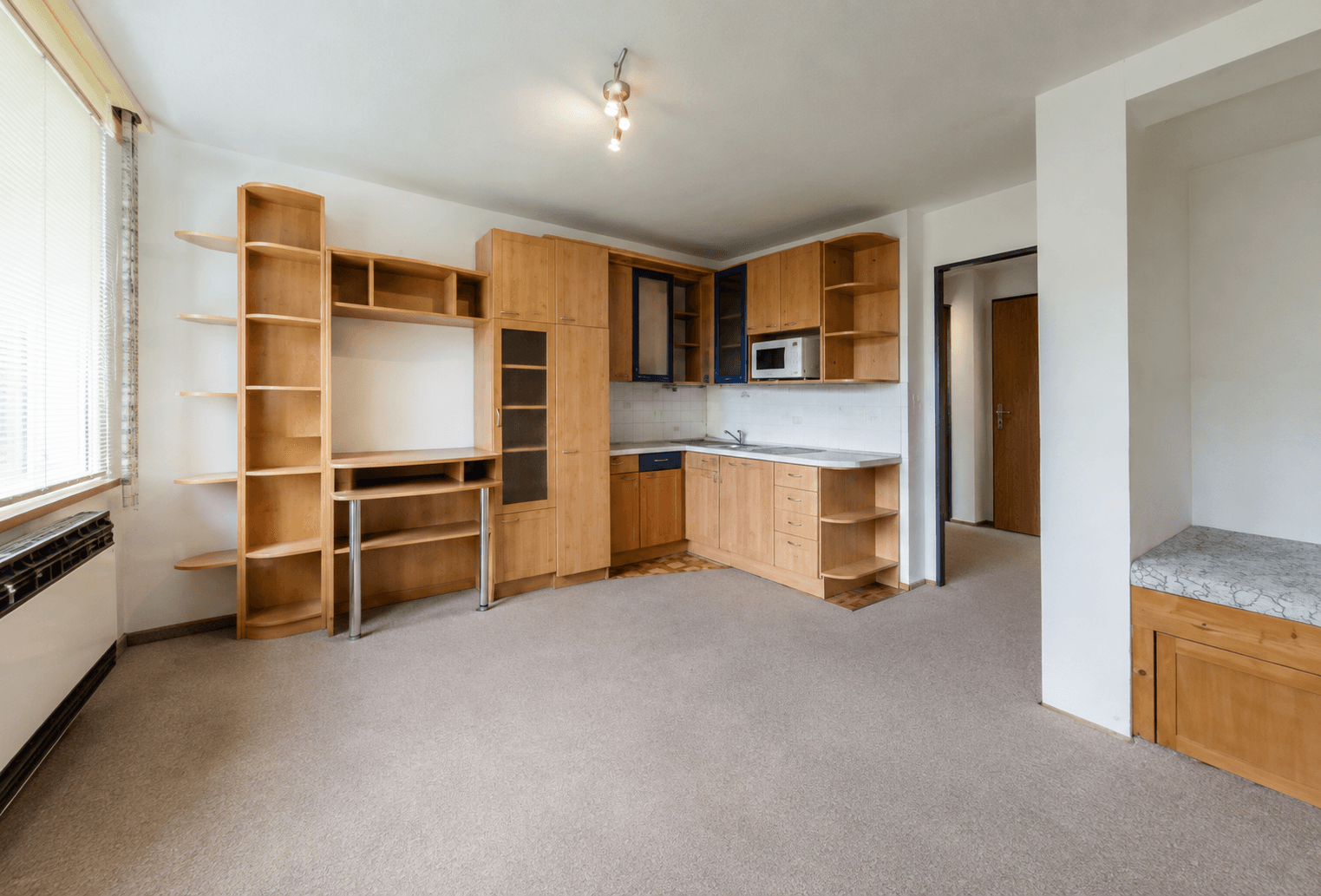 Prenájom bytu 1-izbový 27 m², Nádražní, Jindřichův Hradec, Jihočeský kraj Prenájom bytu 1-izbový 27 m², Nádražní, Jindřichův Hradec, Jihočeský kraj