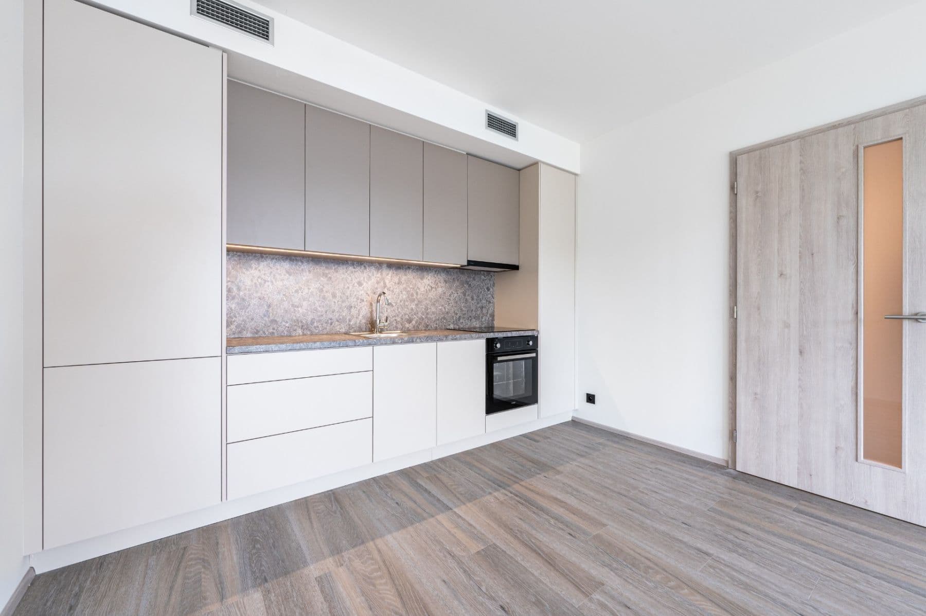 Prenájom bytu 2-izbový 53 m², Na Zlíchově, Praha, Praha Prenájom bytu 2-izbový 53 m², Na Zlíchově, Praha, Praha
