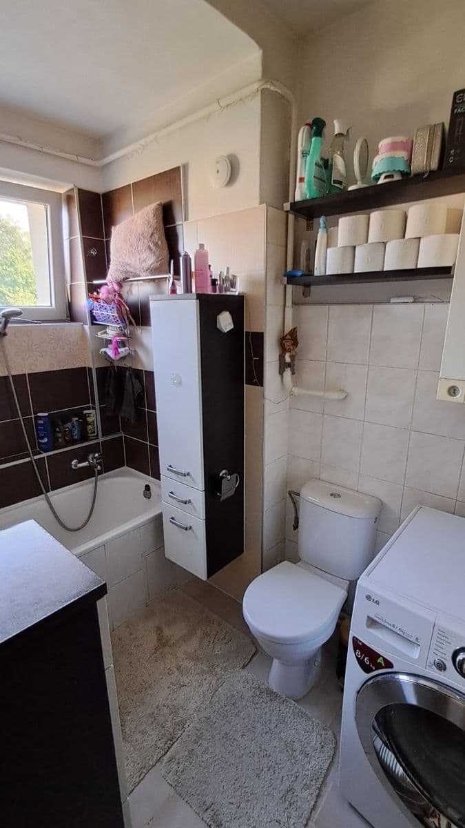 Predaj bytu 2-izbový 52 m², Pražská, Jablonec nad Nisou, Liberecký kraj Predaj bytu 2-izbový 52 m², Pražská, Jablonec nad Nisou, Liberecký kraj