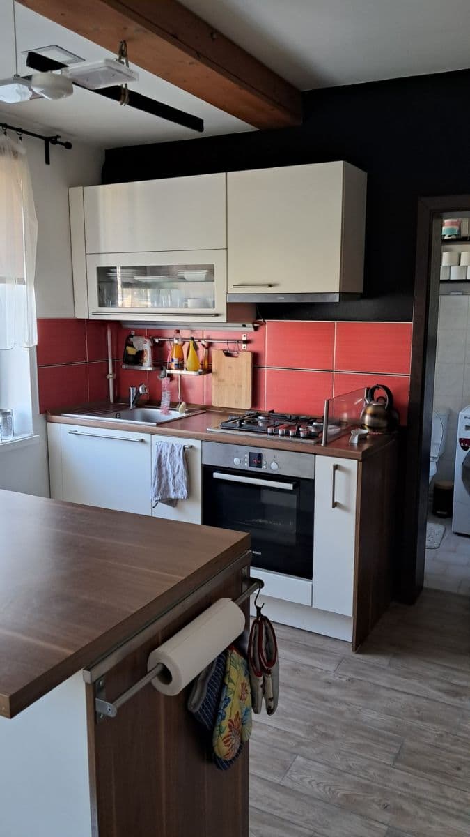 Predaj bytu 2-izbový 52 m², Pražská, Jablonec nad Nisou, Liberecký kraj Predaj bytu 2-izbový 52 m², Pražská, Jablonec nad Nisou, Liberecký kraj