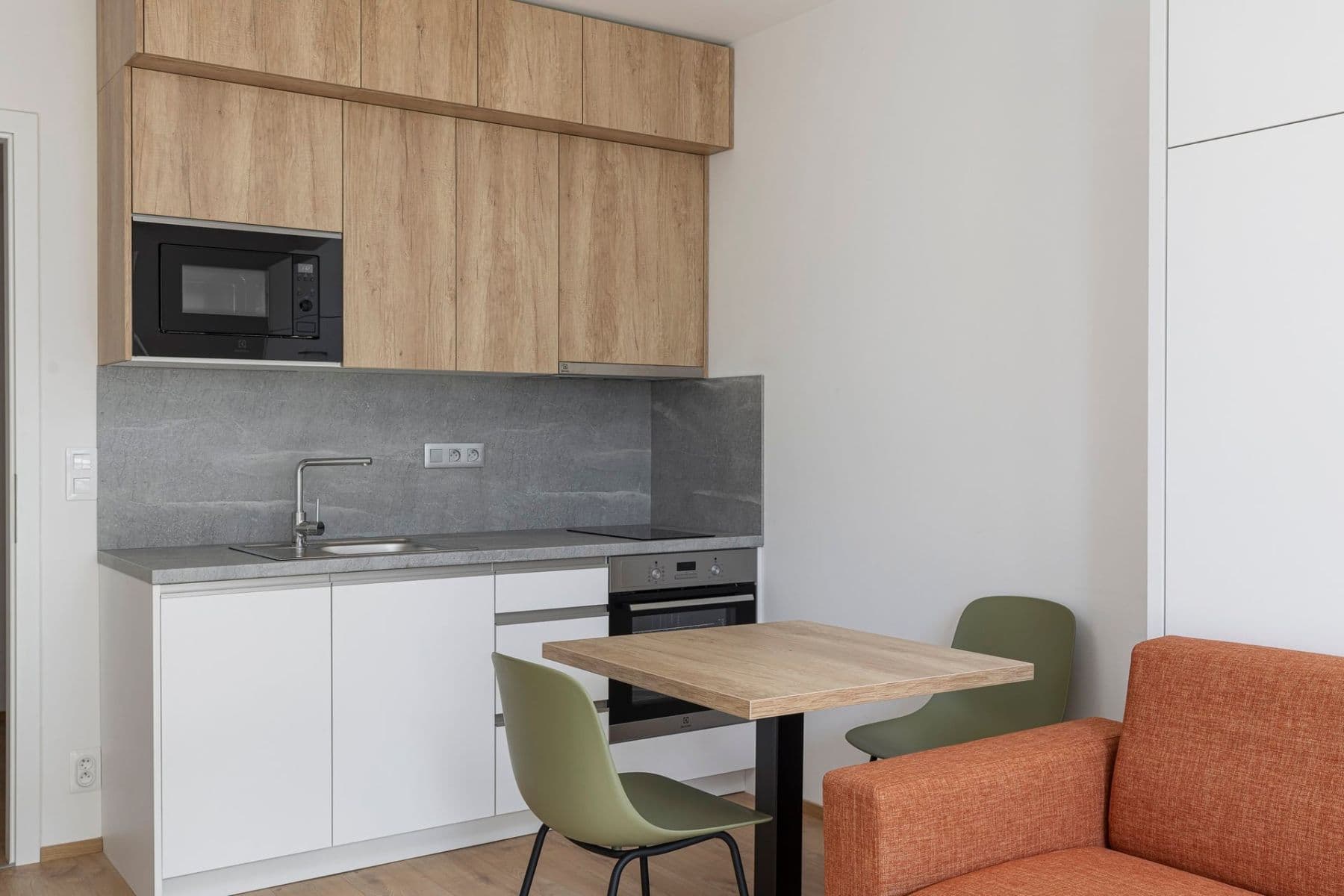 Prenájom bytu 1-izbový 33 m², Nebřenická, Praha, Praha Prenájom bytu 1-izbový 33 m², Nebřenická, Praha, Praha