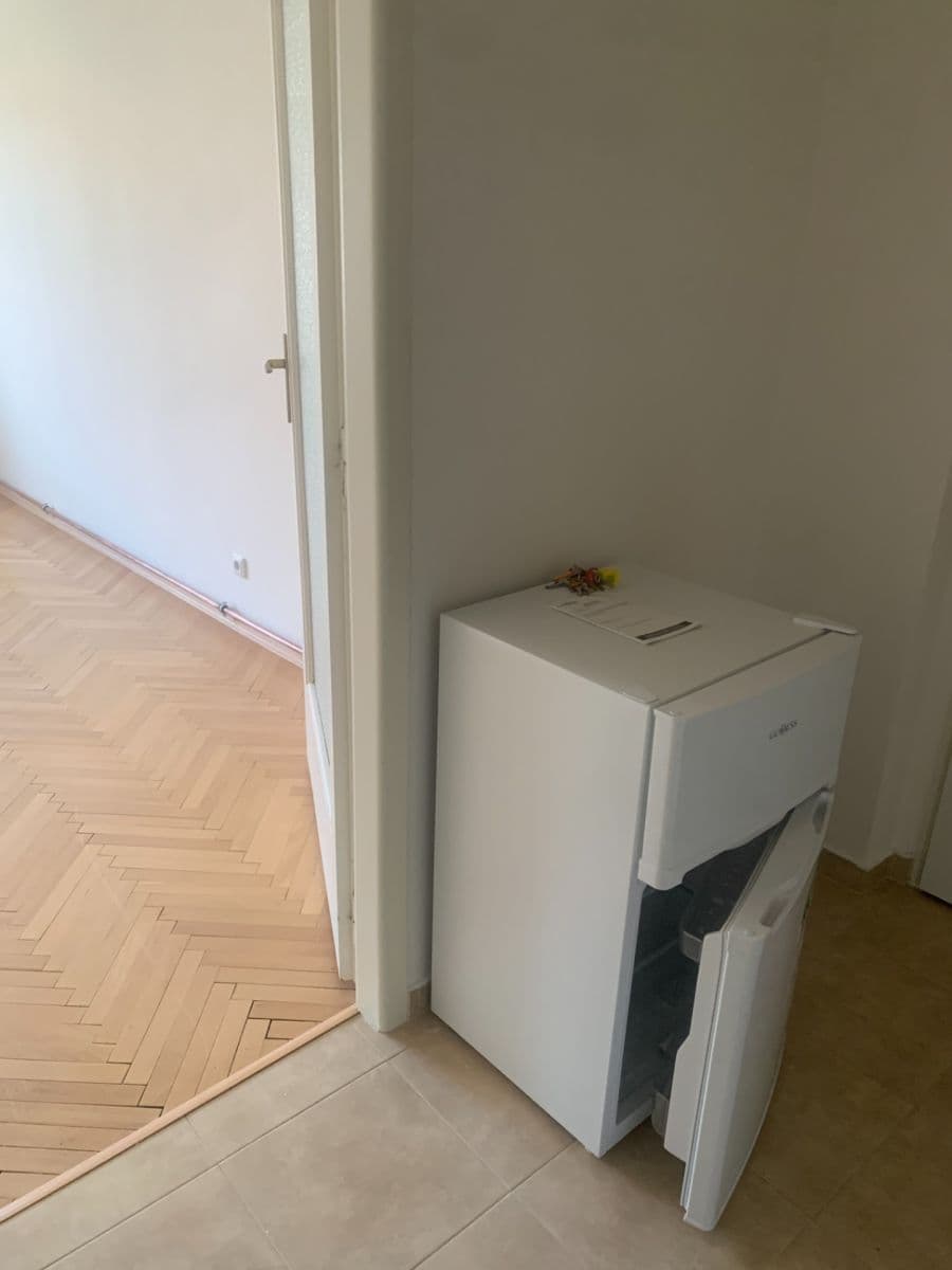 Prenájom bytu 1-izbový 27 m², Vršovická, Praha, Praha Prenájom bytu 1-izbový 27 m², Vršovická, Praha, Praha