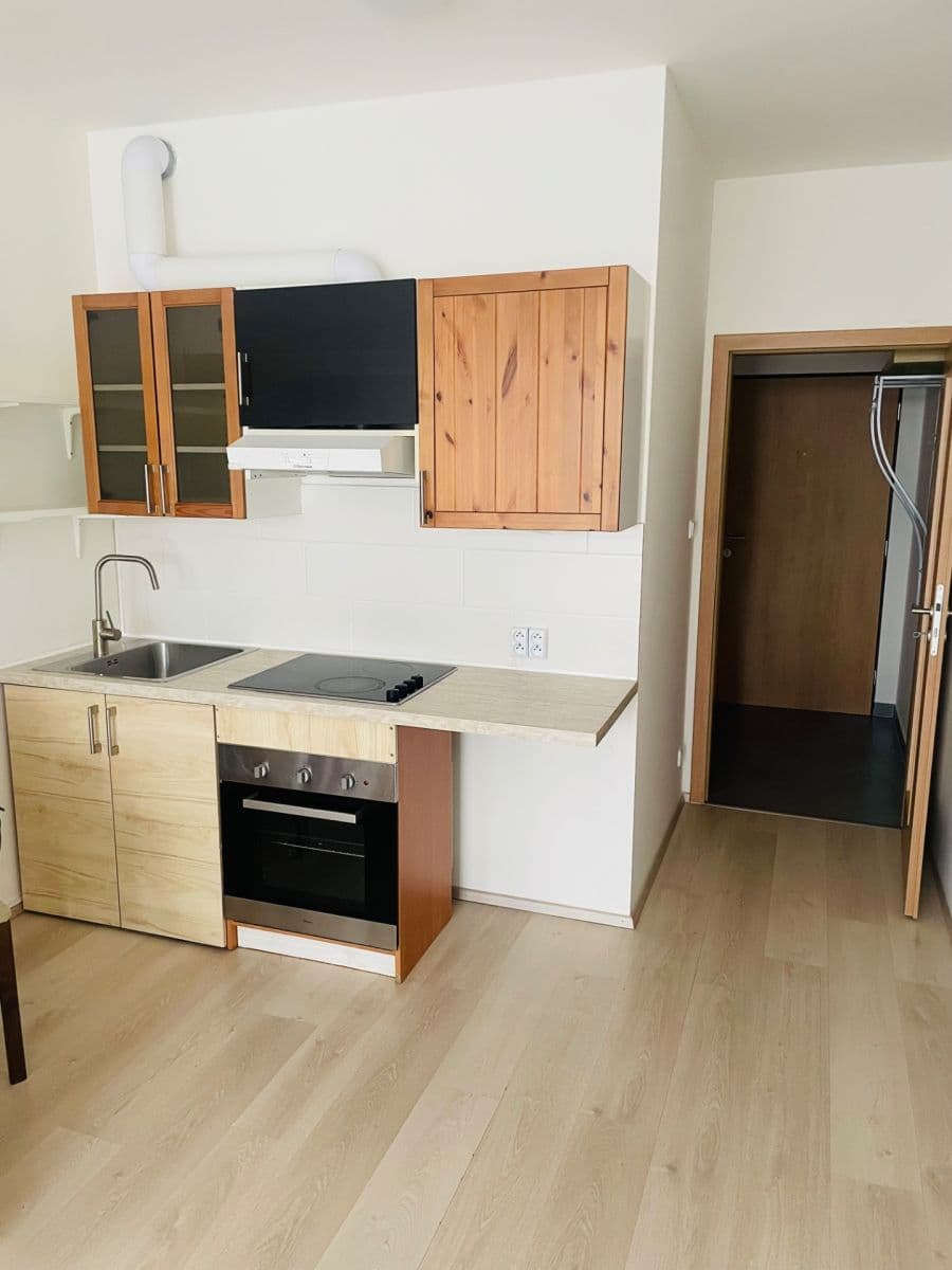 Prenájom bytu 1-izbový 26 m², Vítové, Praha, Praha Prenájom bytu 1-izbový 26 m², Vítové, Praha, Praha